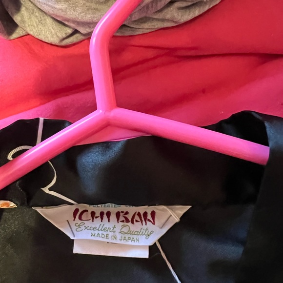 gorgeous satin kimono - Picture 2 of 3